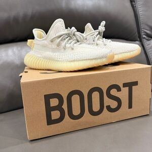 Yeezy Cream Color Changing NWT!